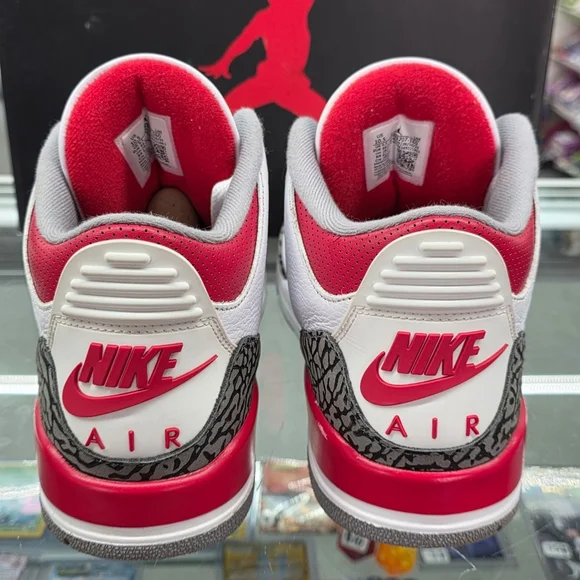 Nike Air Jordan 3 Retro Fire Red 2022 Size 10.5 (DN3707-160) White Red Grey